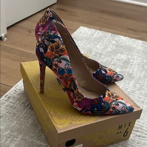 Mix No. 6 Women's Floral Heels - Pink and Blue